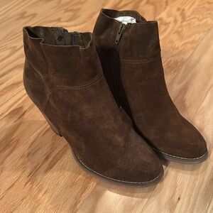 Sole society zip up bootie size 8